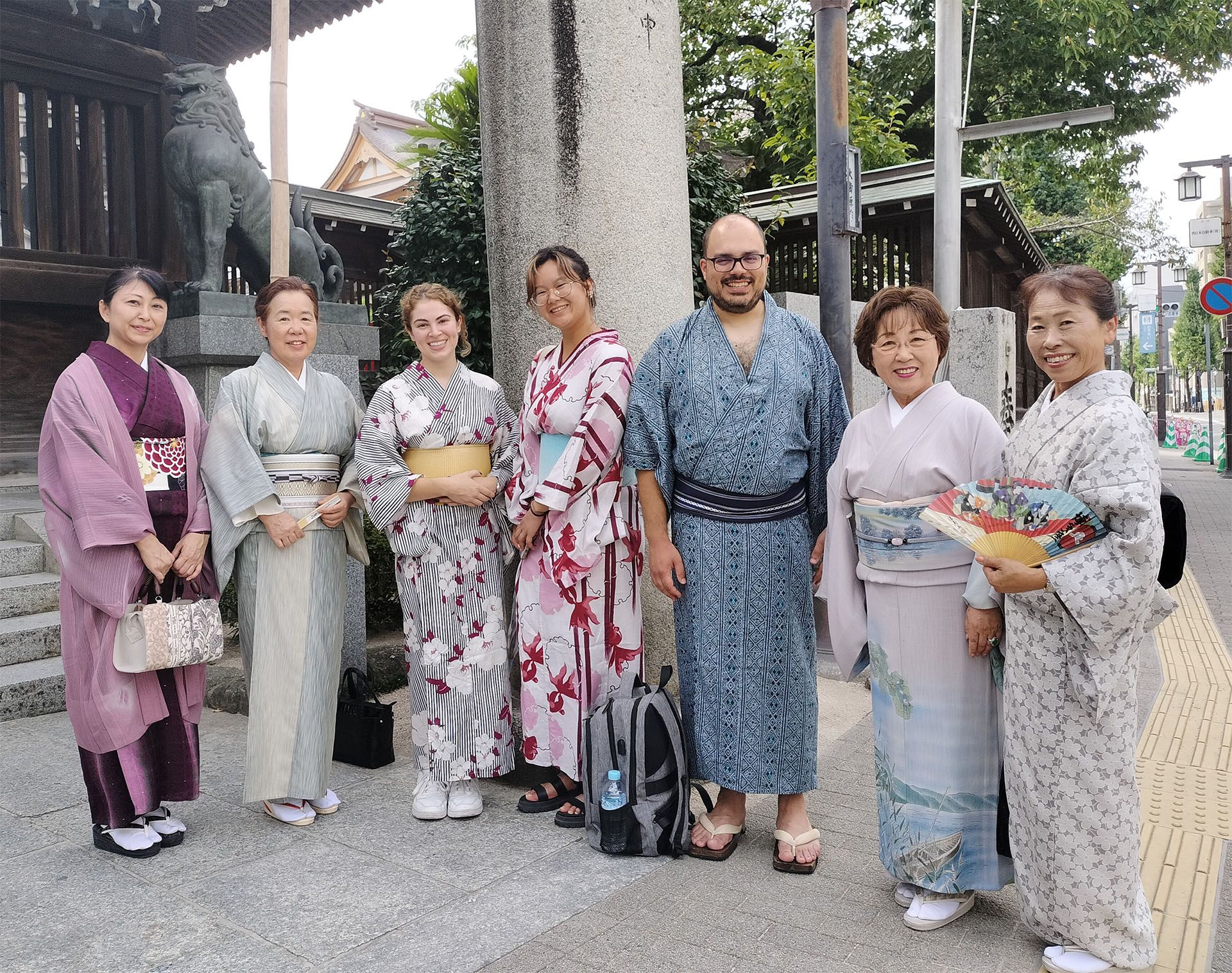 Language students wearing yukatas